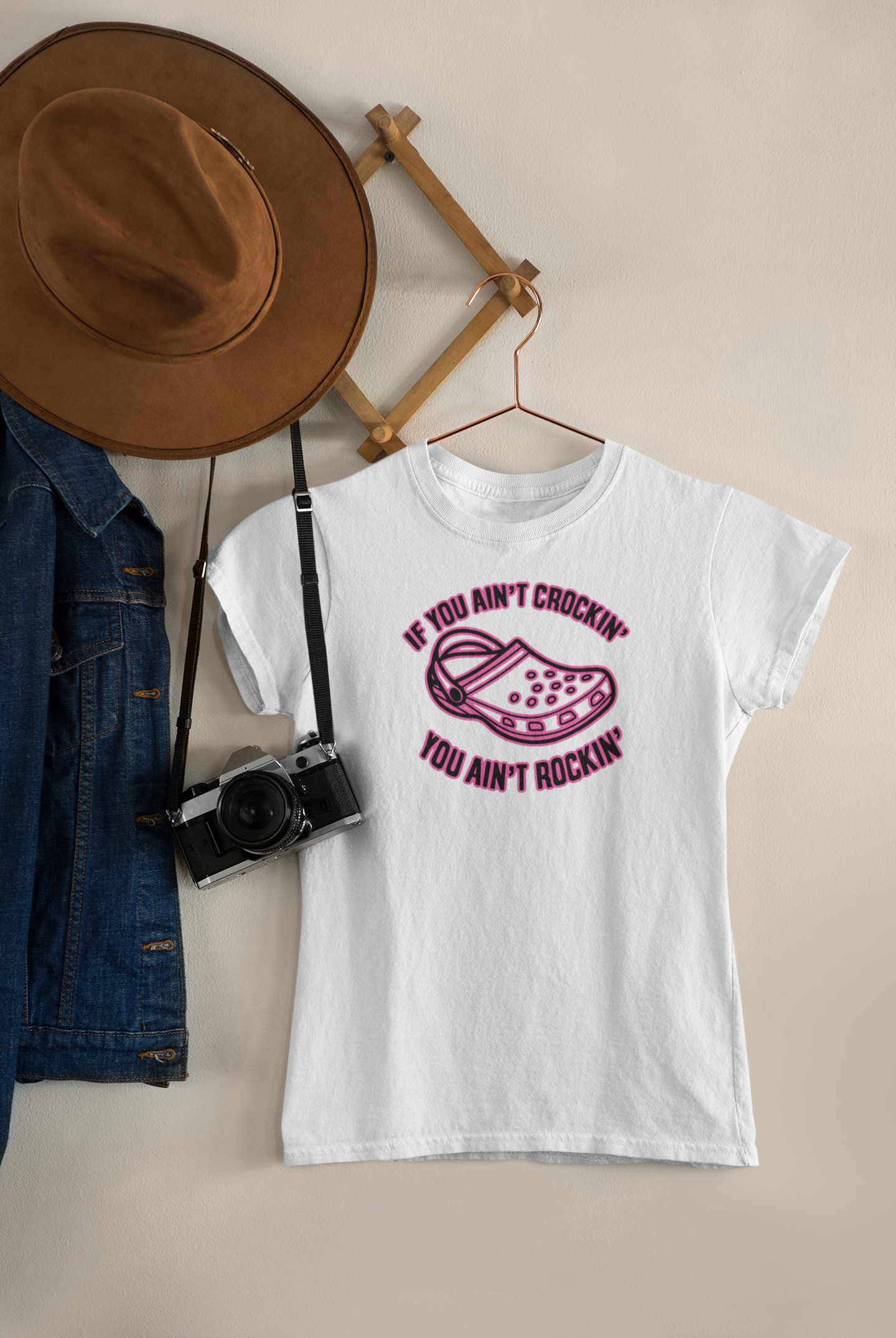 Women's Tee "If You Ain't Crockin"
